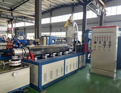 Machine de torsion de ficelle