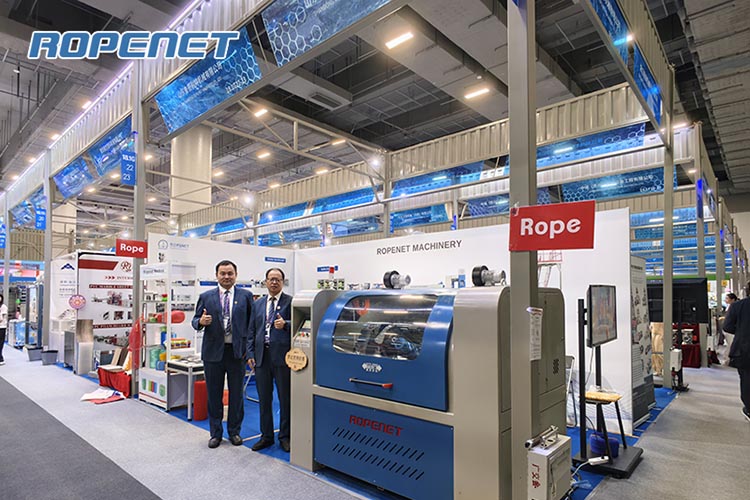 Plastic Nylon PP Rope Twisting Machine