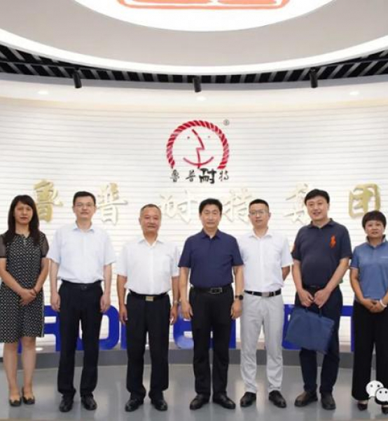 Ball winding machine